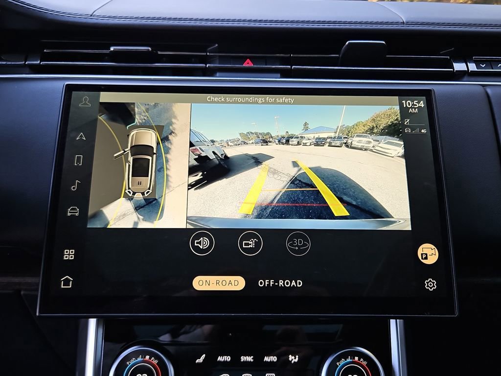 Used 2023 Land Rover Range Rover Long Wheelbase SE image 19