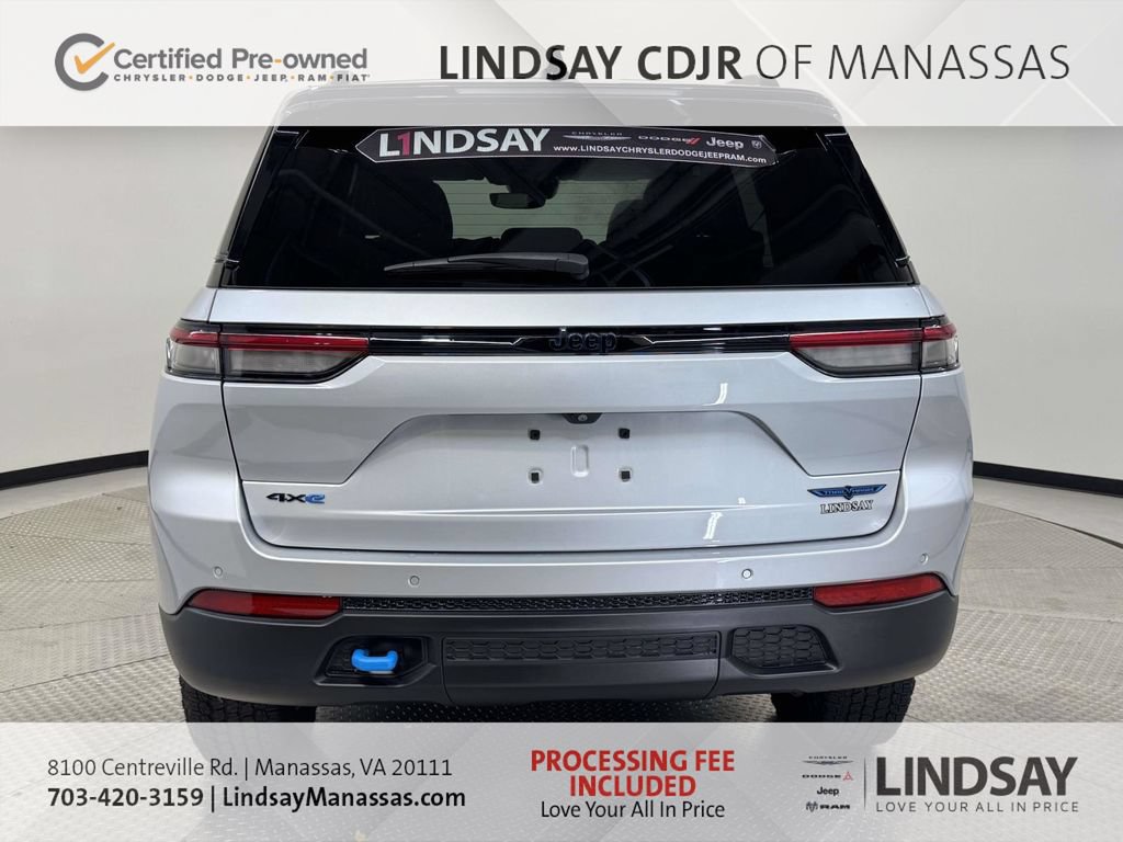 Used 2024 Jeep Grand Cherokee Trailhawk w/ Advanced Protech Group II AWD/4WD image 8