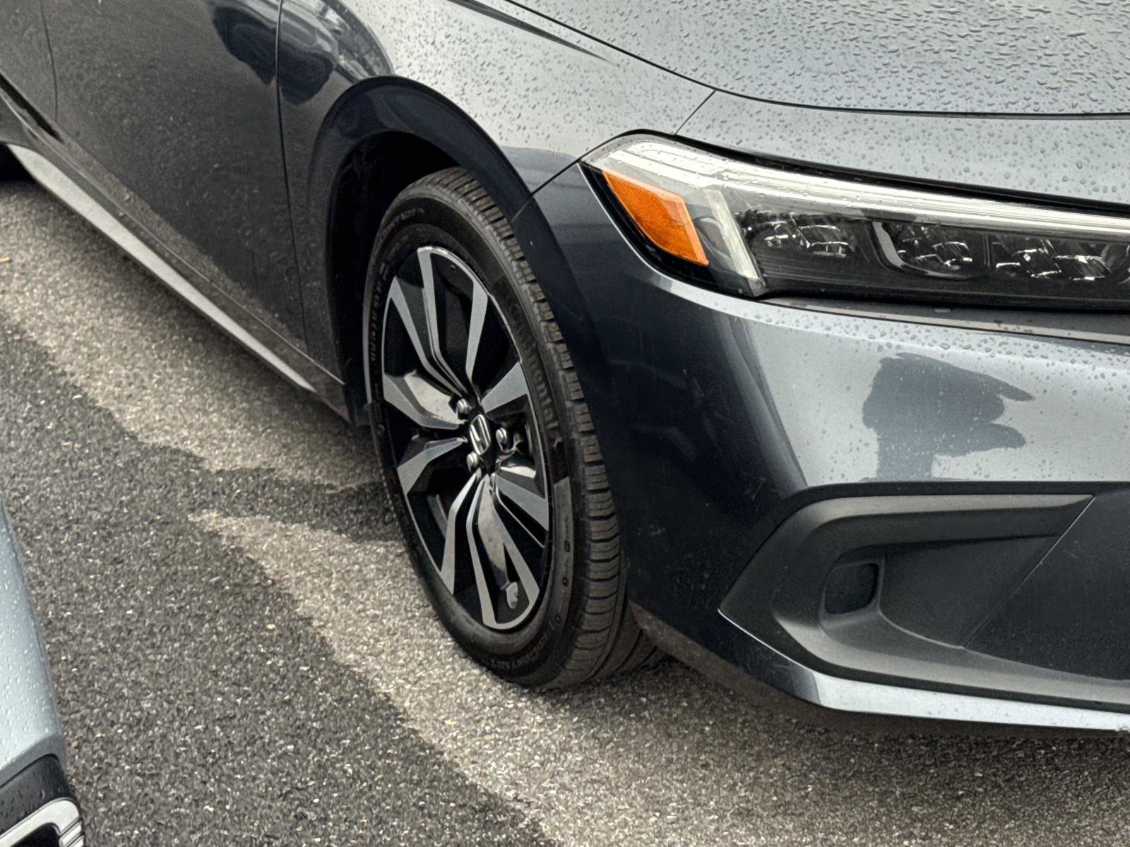 Used 2023 Honda Civic EX-L image 5