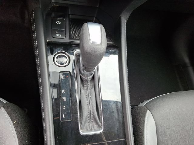 Used 2023 Nissan Kicks SR w/ SR Premium Package FWD image 16