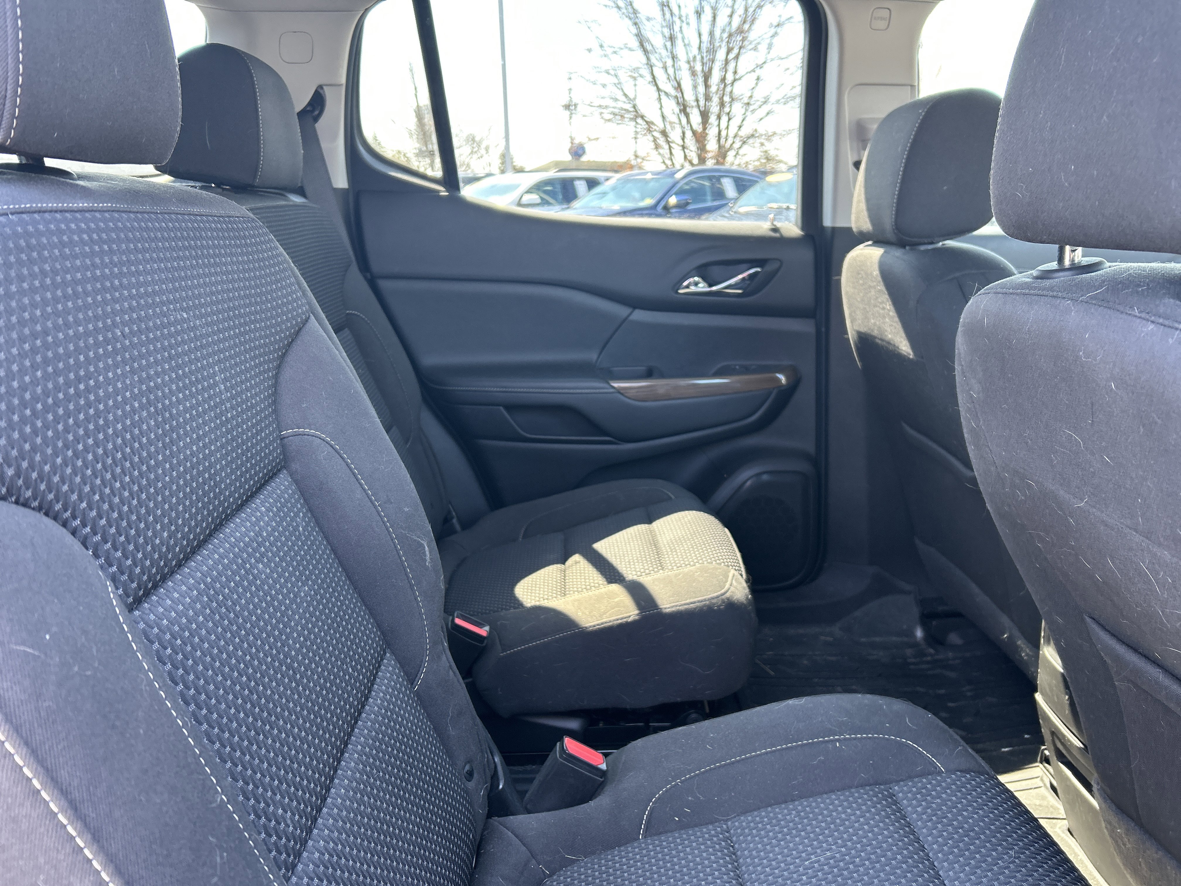 Used 2020 GMC Acadia SLE w/ LPO, Floor Liner Package image 11