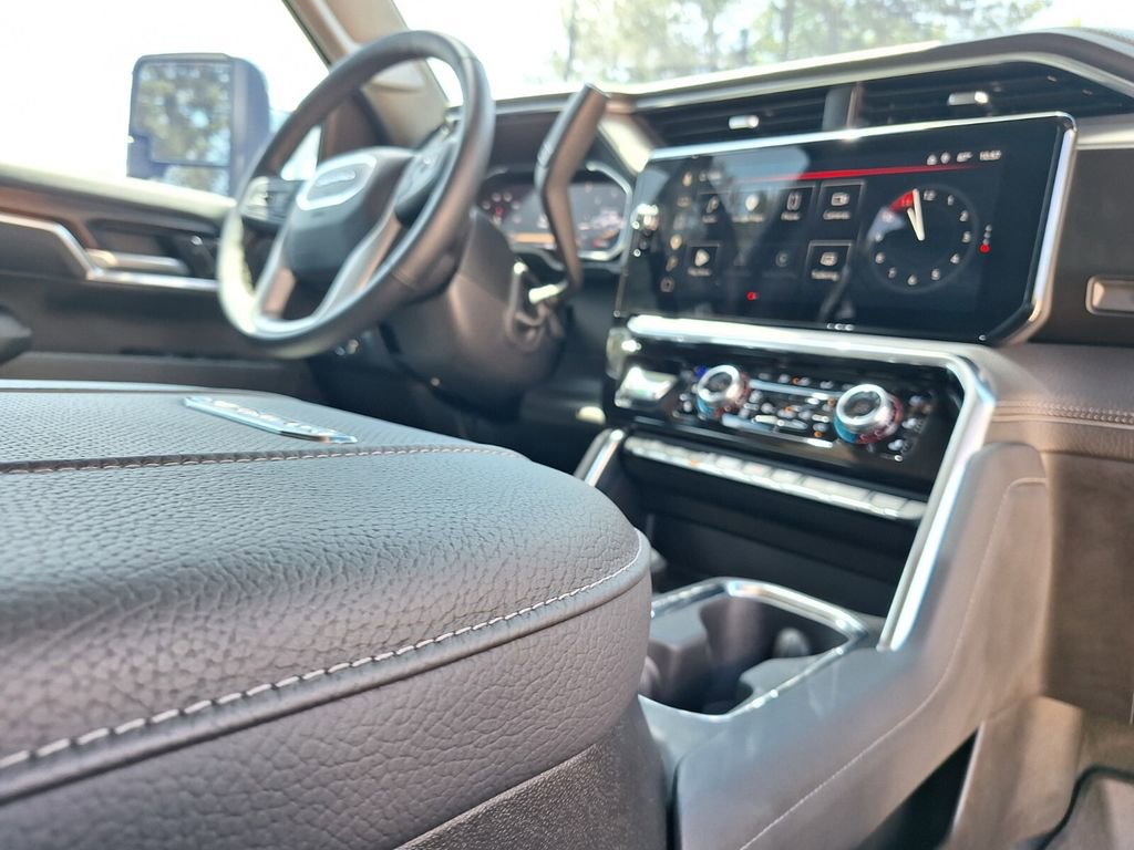 Used 2026 GMC Sierra 2500 Denali w/ Denali Reserve Package AWD/4WD image 29