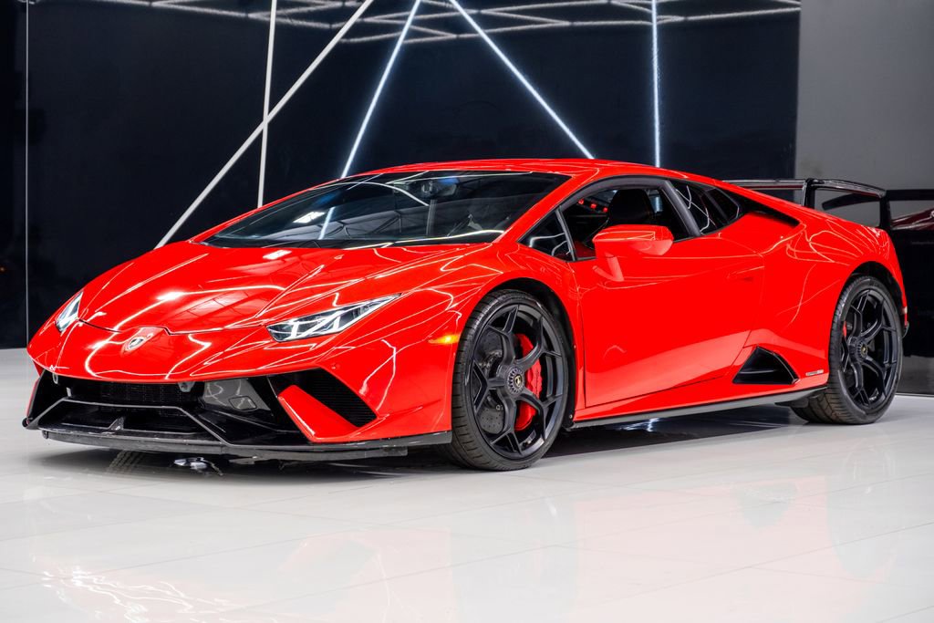 Used 2020 Lamborghini Huracan EVO image 3