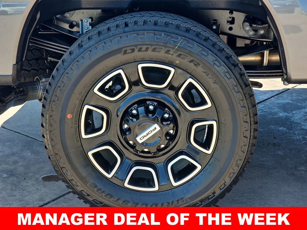 New 2026 Ford F350 Platinum w/ FX4 Off-Road Package image 39