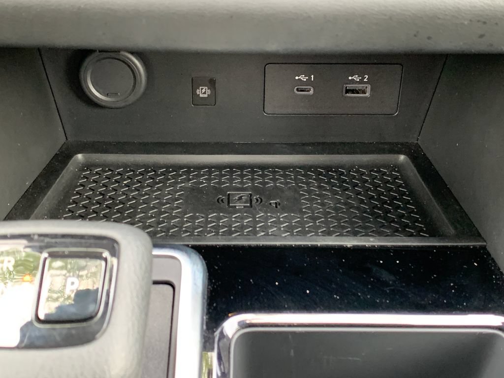 Used 2024 Nissan Pathfinder Platinum FWD image 17