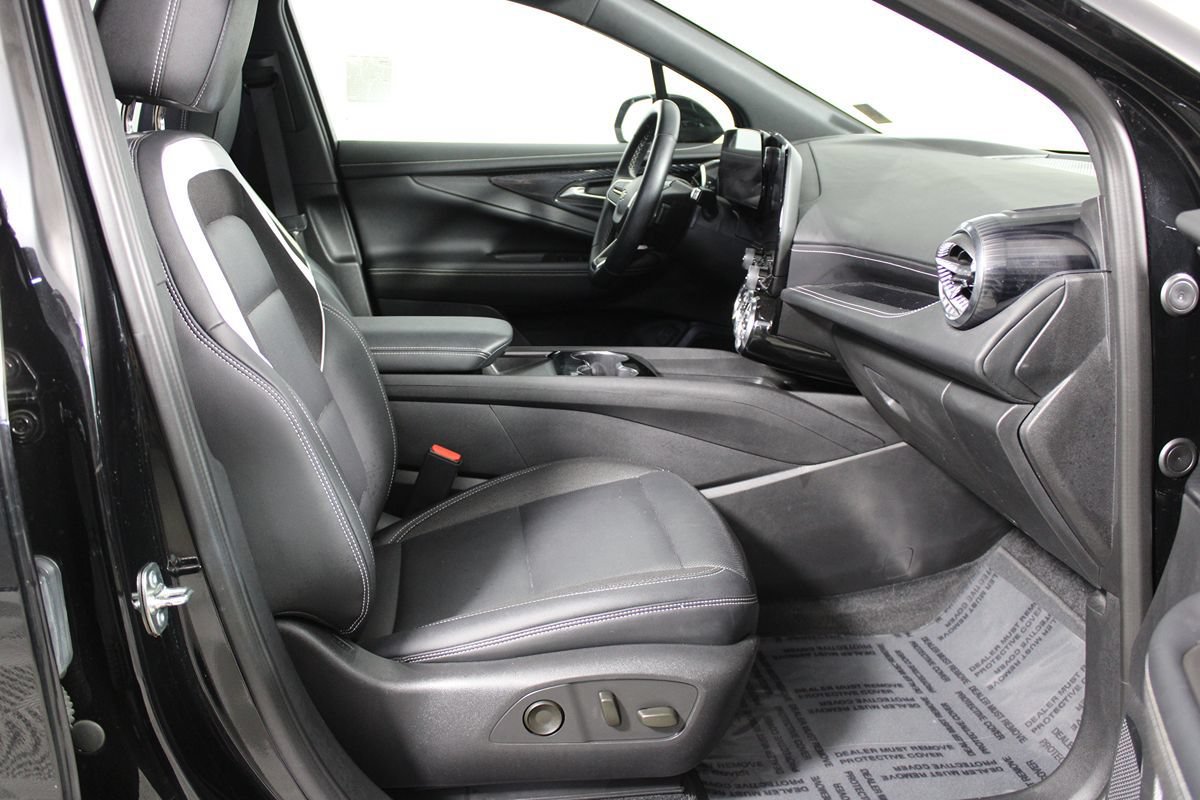 Used 2024 Chevrolet Blazer EV LT AWD/4WD image 7