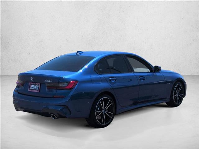 Used 2022 BMW 330e w/ M Sport Package RWD image 8