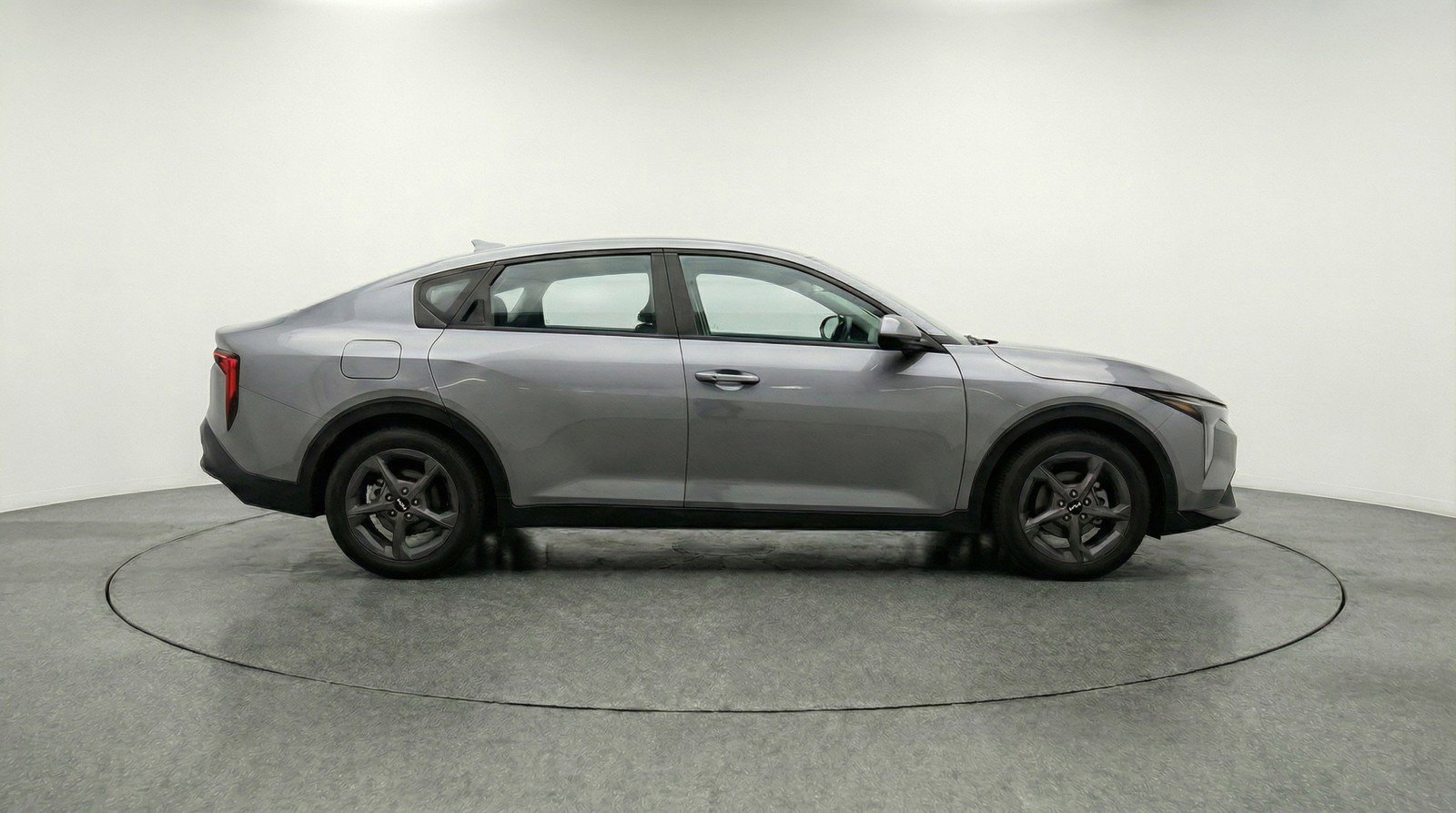 Used 2025 Kia K4 LXS image 11
