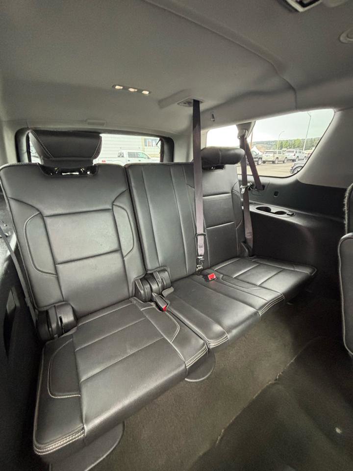 Used 2015 GMC Yukon XL Denali w/ Premium Package AWD/4WD image 38