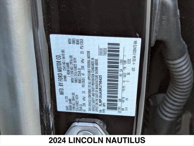 Used 2024 Lincoln Nautilus Black Label w/ Jet Appearance Package (87T) AWD/4WD image 27