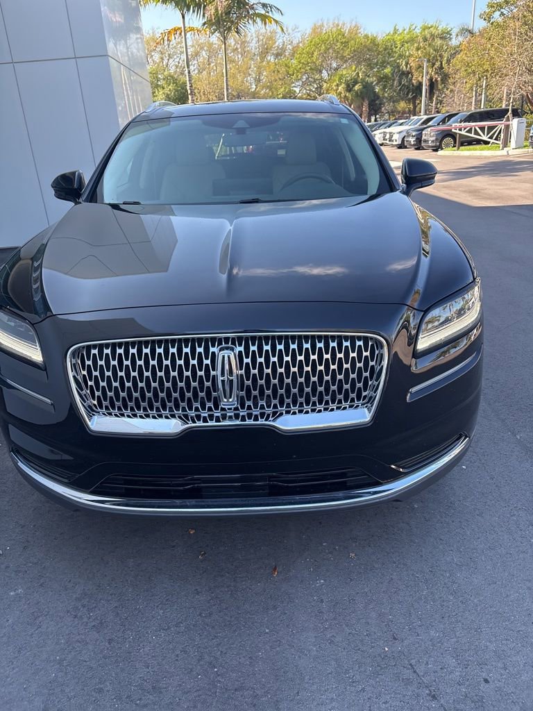 Used 2023 Lincoln Nautilus Standard w/ Premium Package image 14