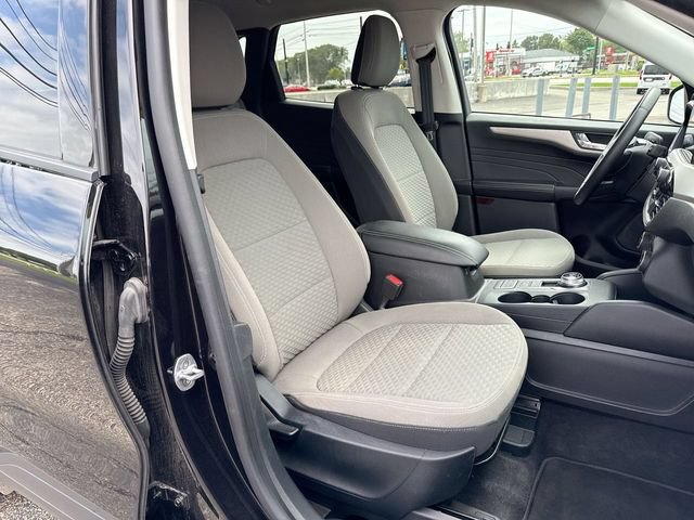 Used 2021 Ford Escape SE w/ Cold Weather Package AWD/4WD image 24