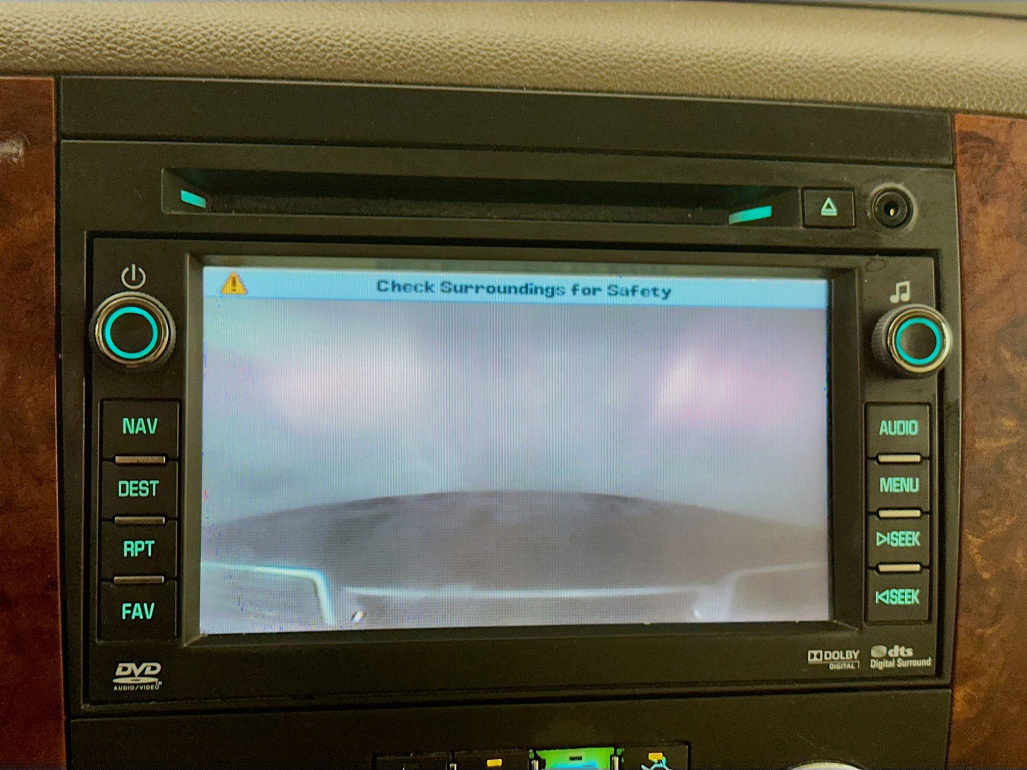 Used 2011 Chevrolet Avalanche LTZ image 14