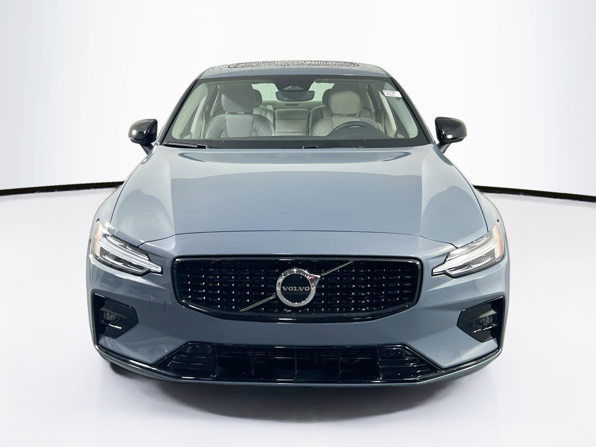 Used 2023 Volvo S60 B5 Core w/ Protection Package Premier image 2