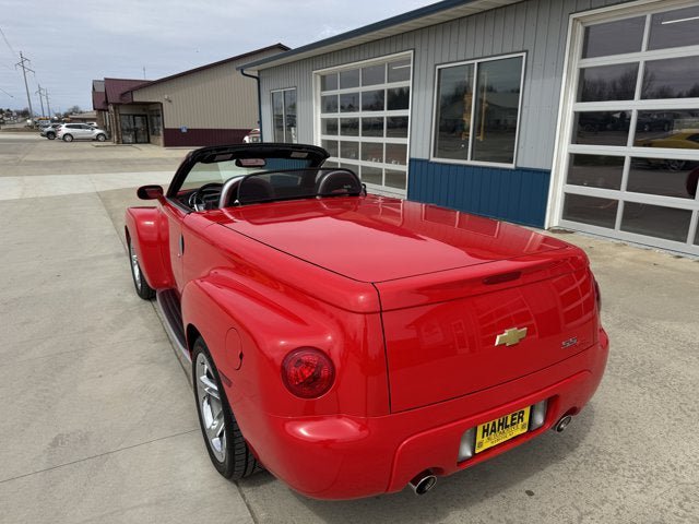 Used 2005 Chevrolet SSR w/ Preferred Equipment Group RWD image 28