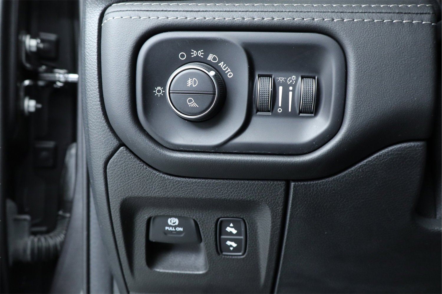 Used 2021 RAM 1500 Limited w/ Night Edition image 26