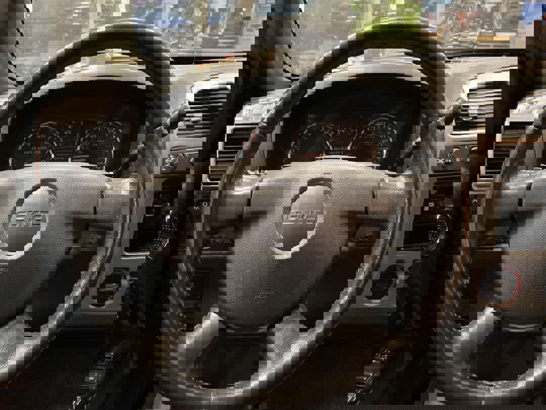 Used 2008 GMC Canyon SLE image 16