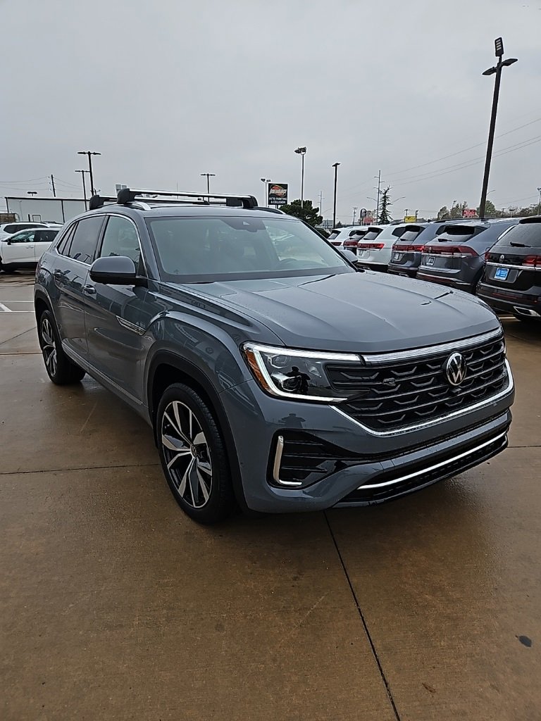 New 2026 Volkswagen Atlas Cross Sport SEL Premium R-Line image 3