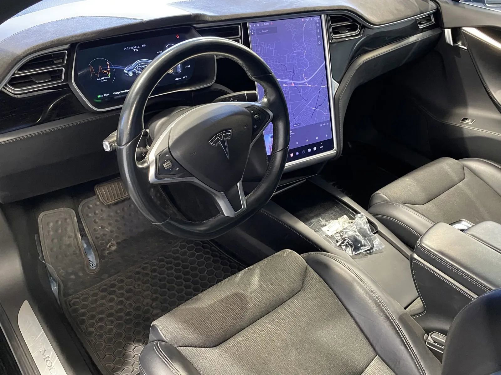 Used 2017 Tesla Model S 75 RWD image 8