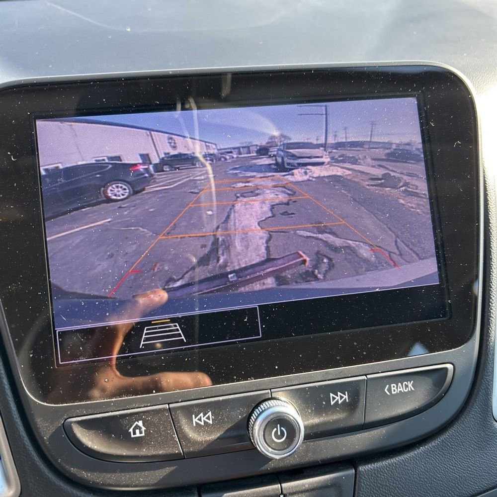 Used 2022 Chevrolet Malibu LT image 12