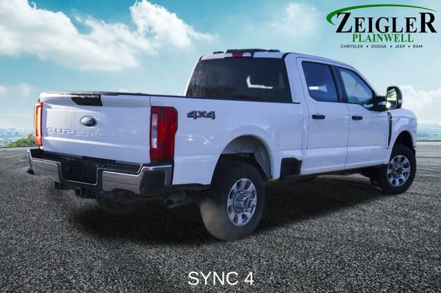 Used 2023 Ford F250 XLT image 3