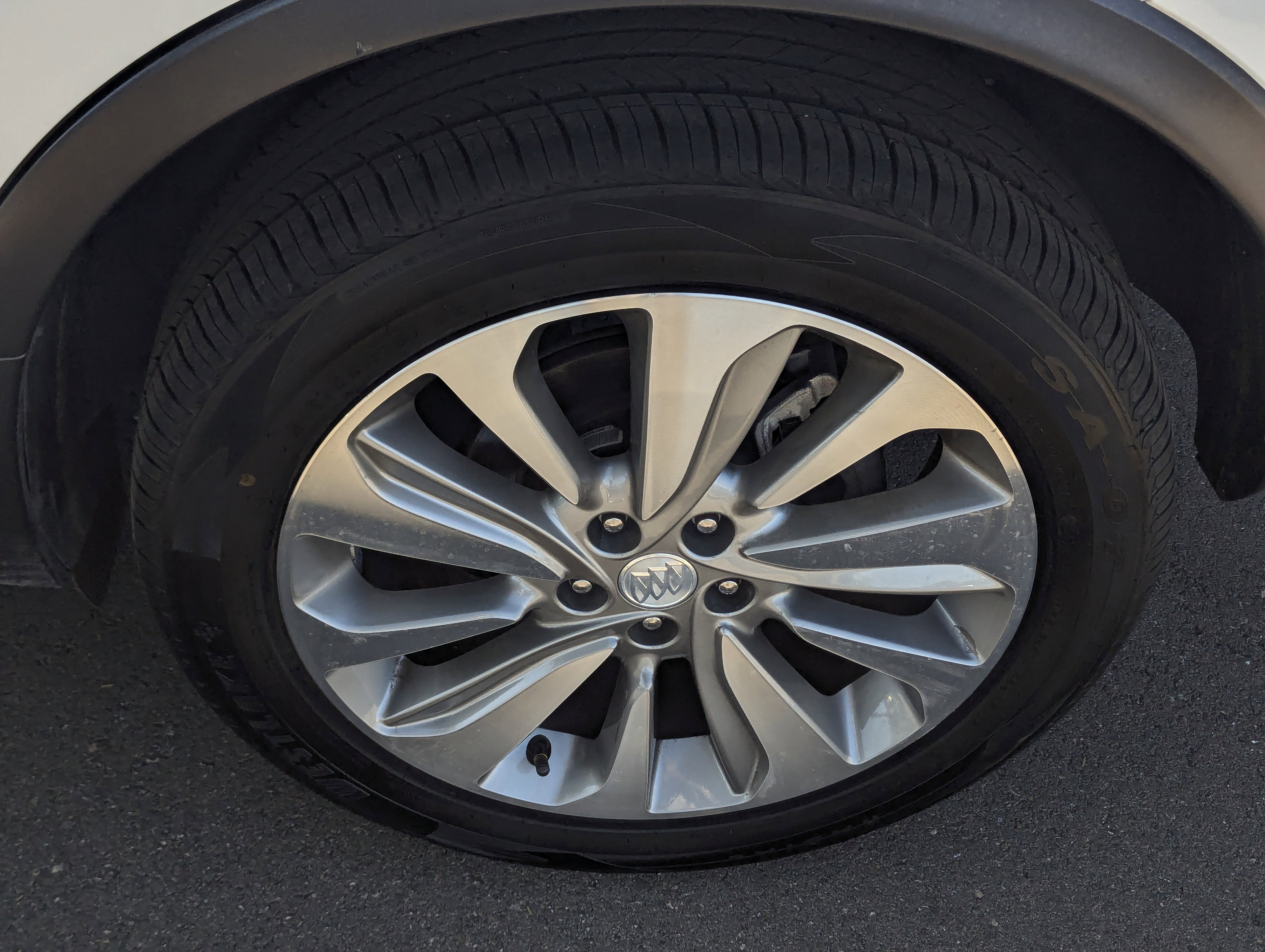 Used 2018 Buick Encore Preferred image 7