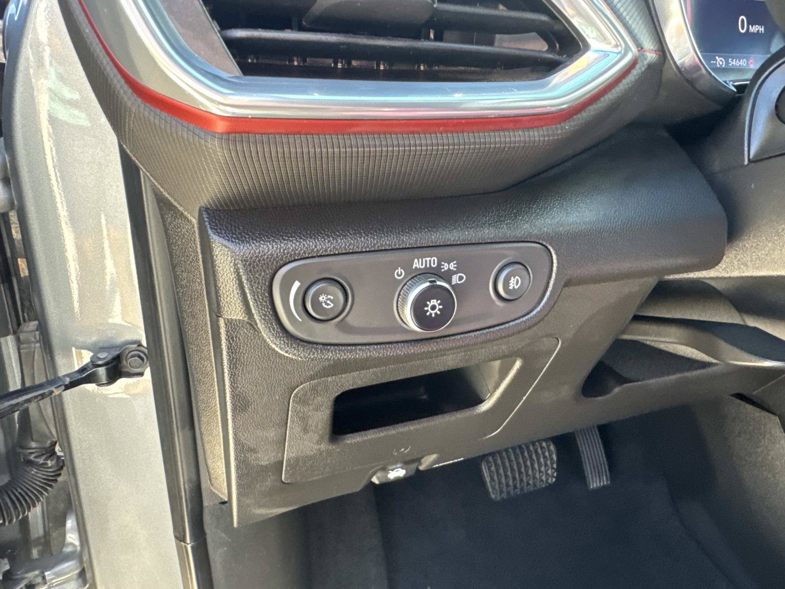 Used 2023 Chevrolet TrailBlazer RS w/ Sun and Liftgate Package FWD image 21