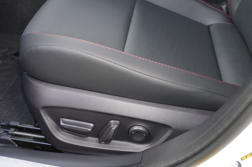 New 2026 Toyota Prius Plug-In Hybrid image 12