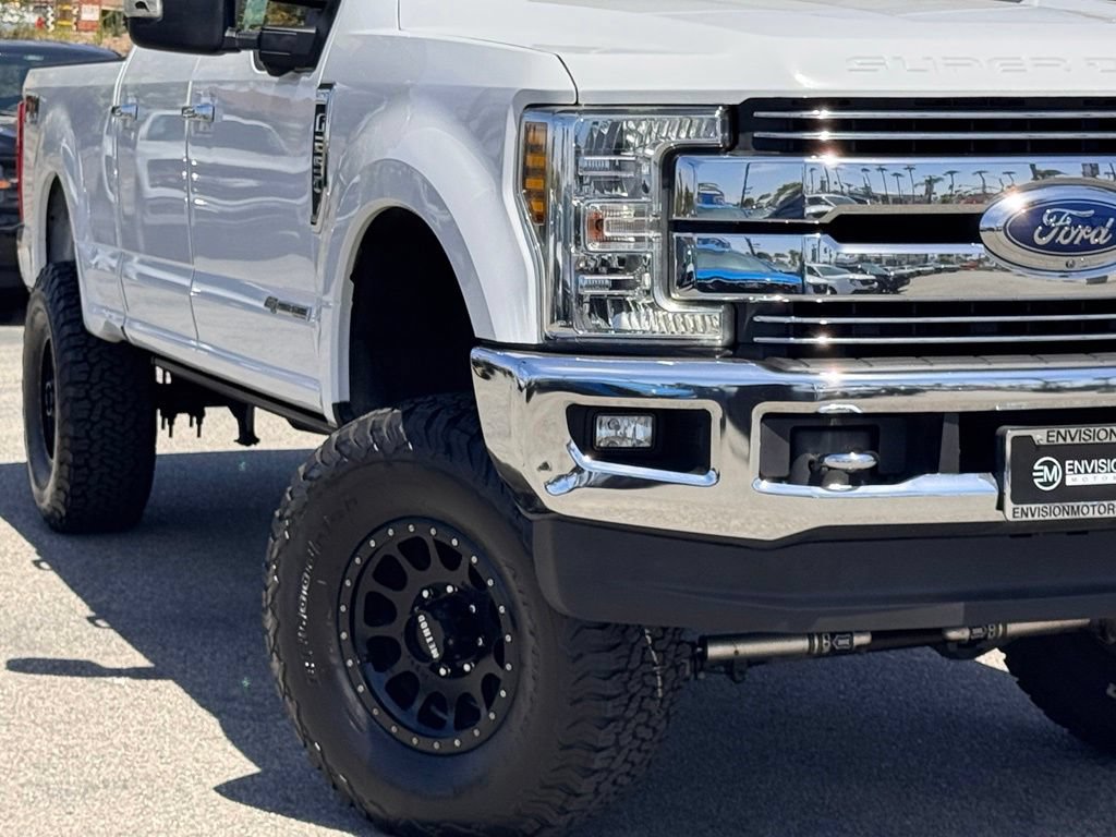 Certified 2019 Ford F250 Lariat w/ Chrome Package AWD/4WD image 4
