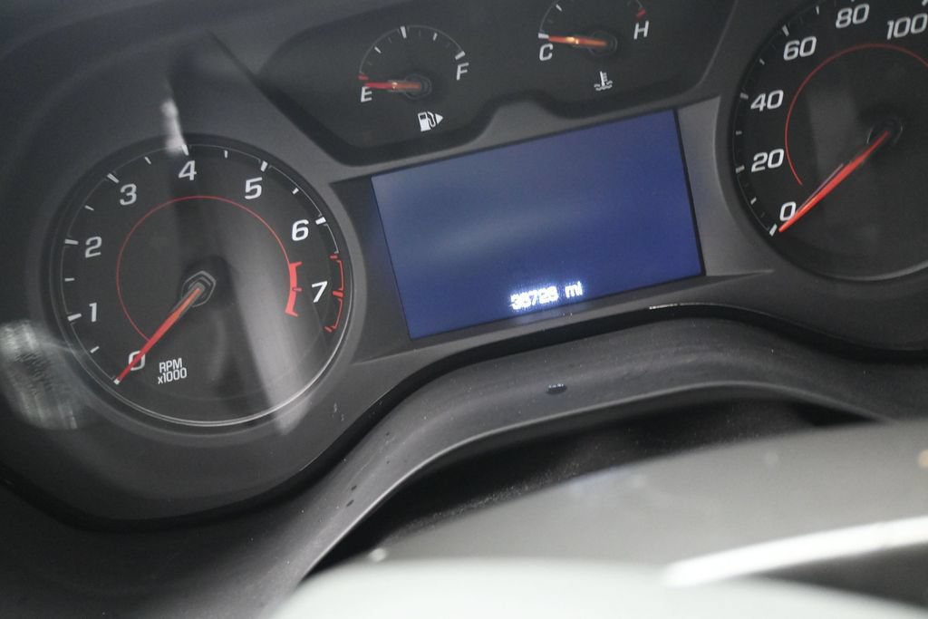 Used 2023 Chevrolet Camaro LT RWD image 13