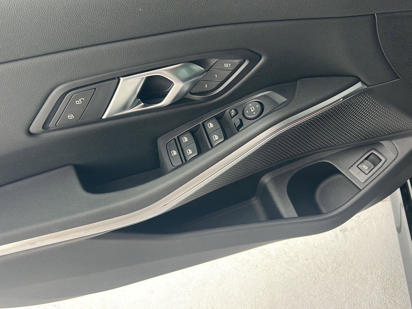 Used 2026 BMW 330i Sedan image 35