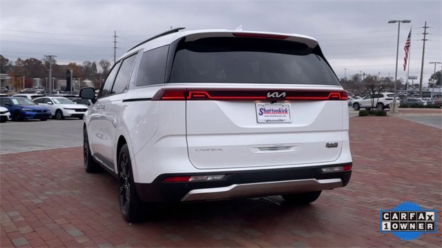 Used 2023 Kia Carnival SX Prestige image 8