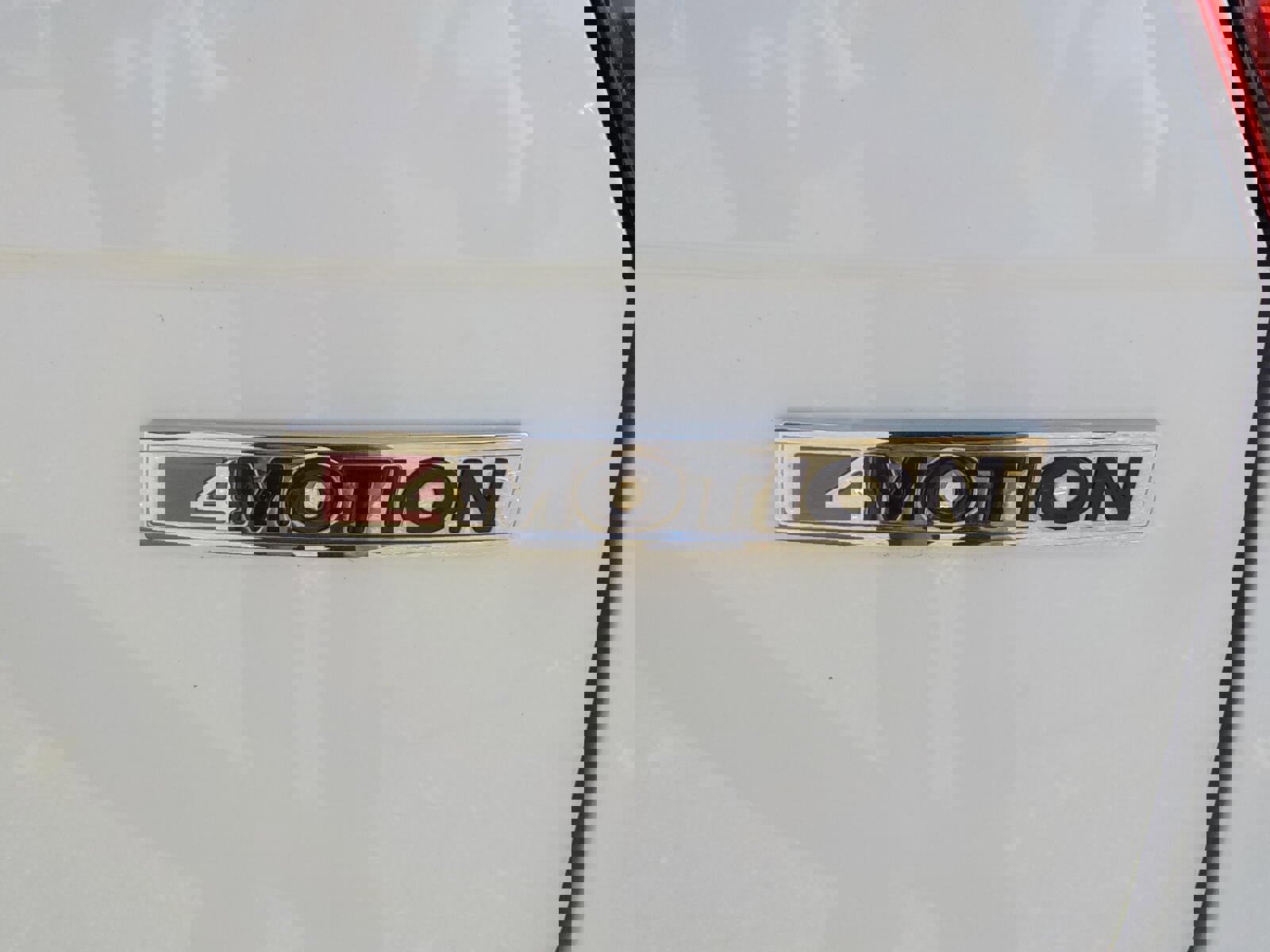 Used 2021 Volkswagen Tiguan S image 12