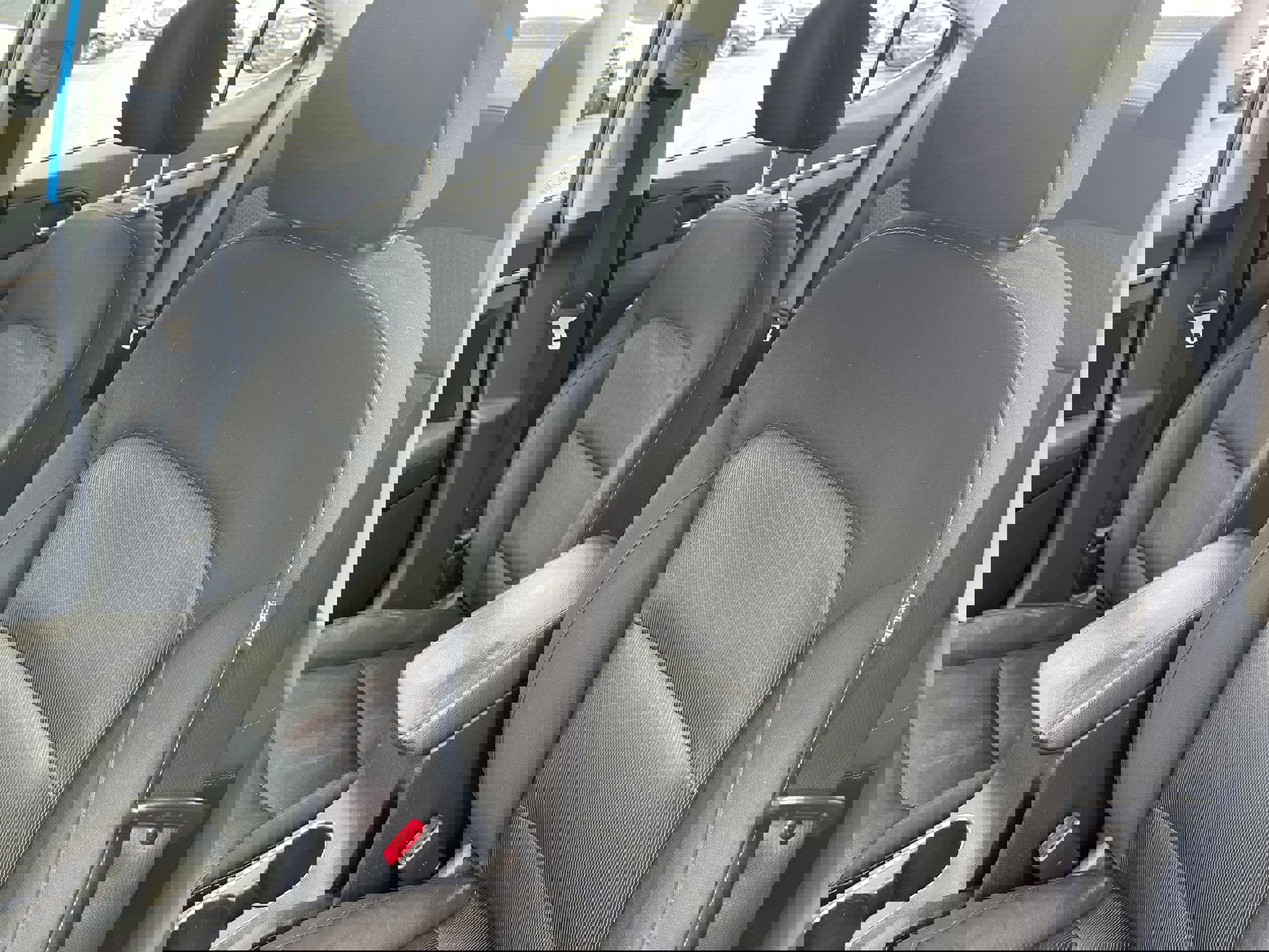 Used 2017 Hyundai Elantra Value Edition w/ Cargo Package image 8