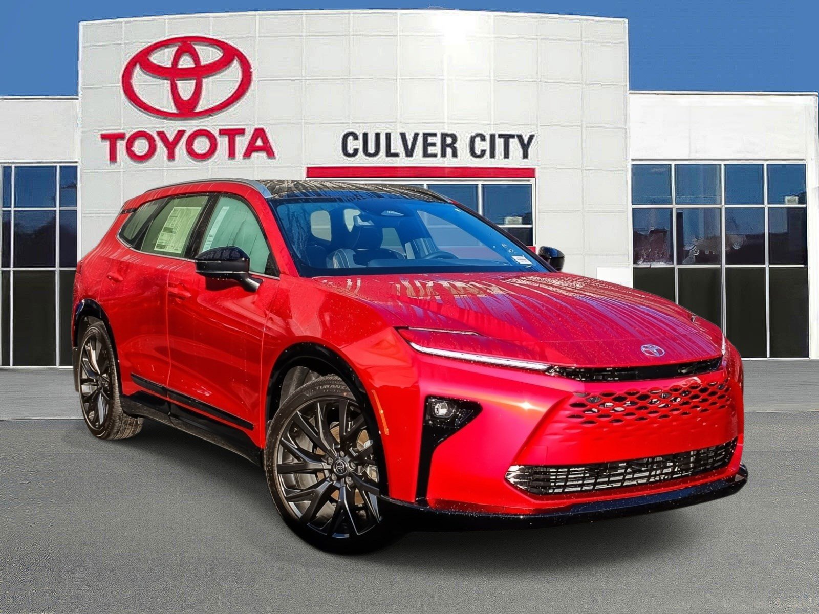 New 2025 Toyota Crown Signia