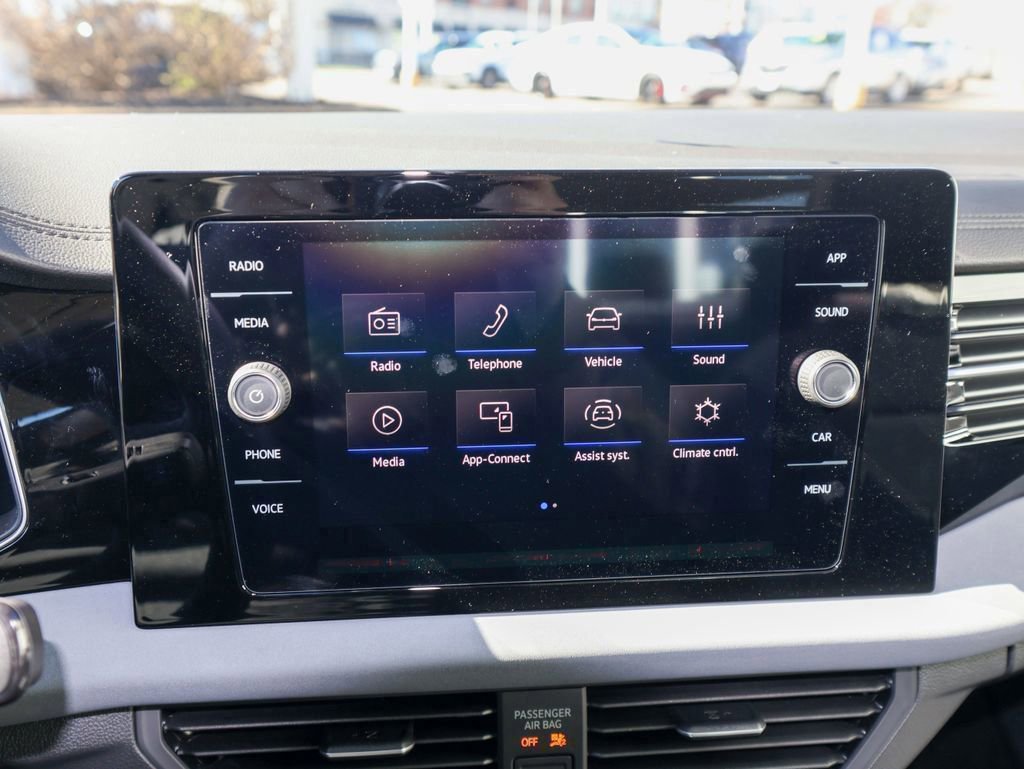 New 2026 Volkswagen Jetta SE FWD image 17