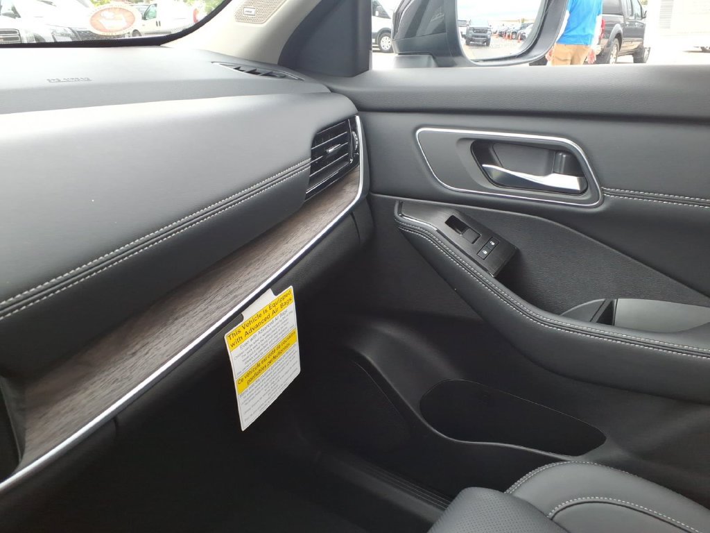 New 2026 Nissan Rogue Platinum AWD/4WD image 34