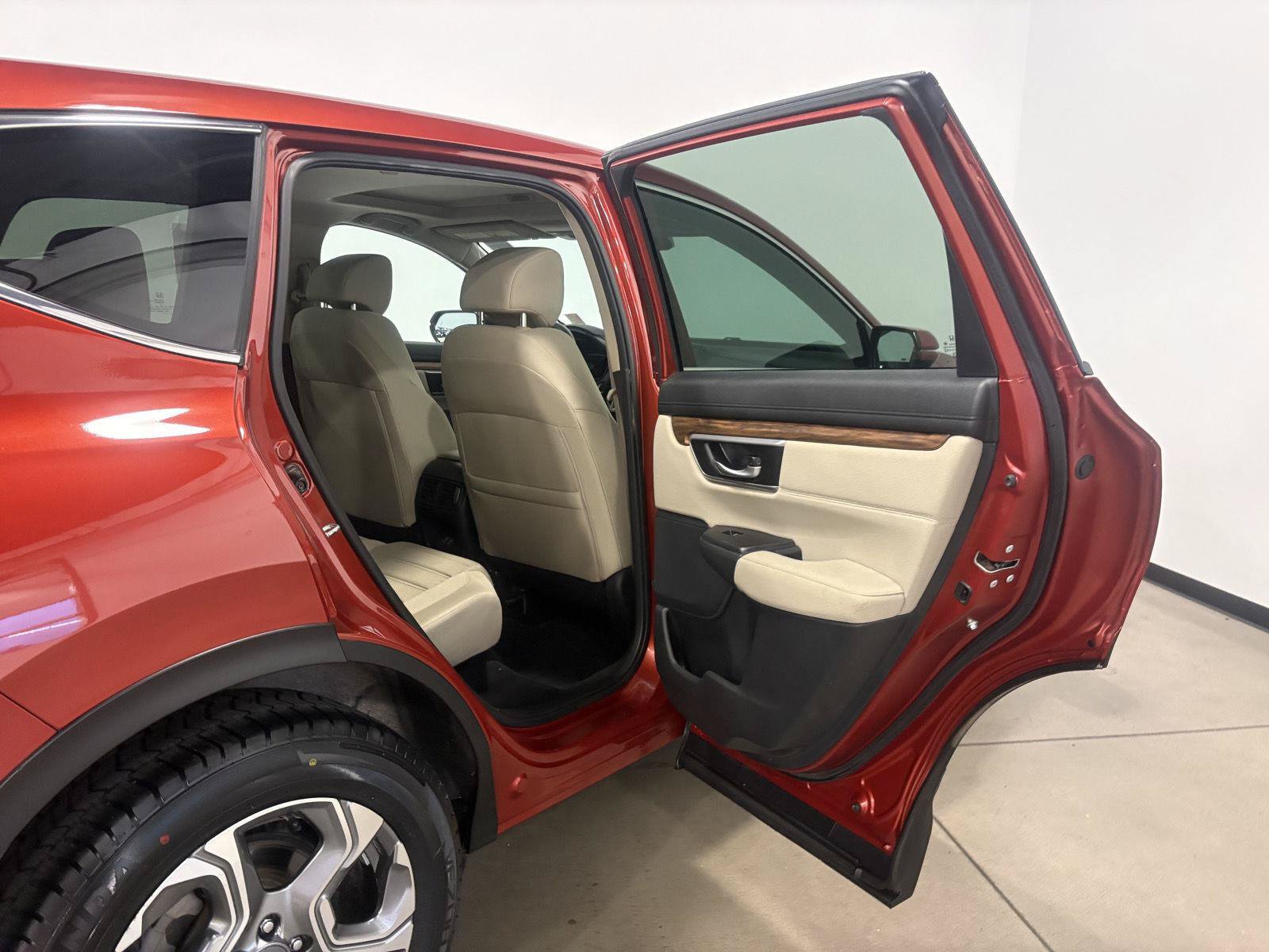 Used 2018 Honda CR-V EX image 41