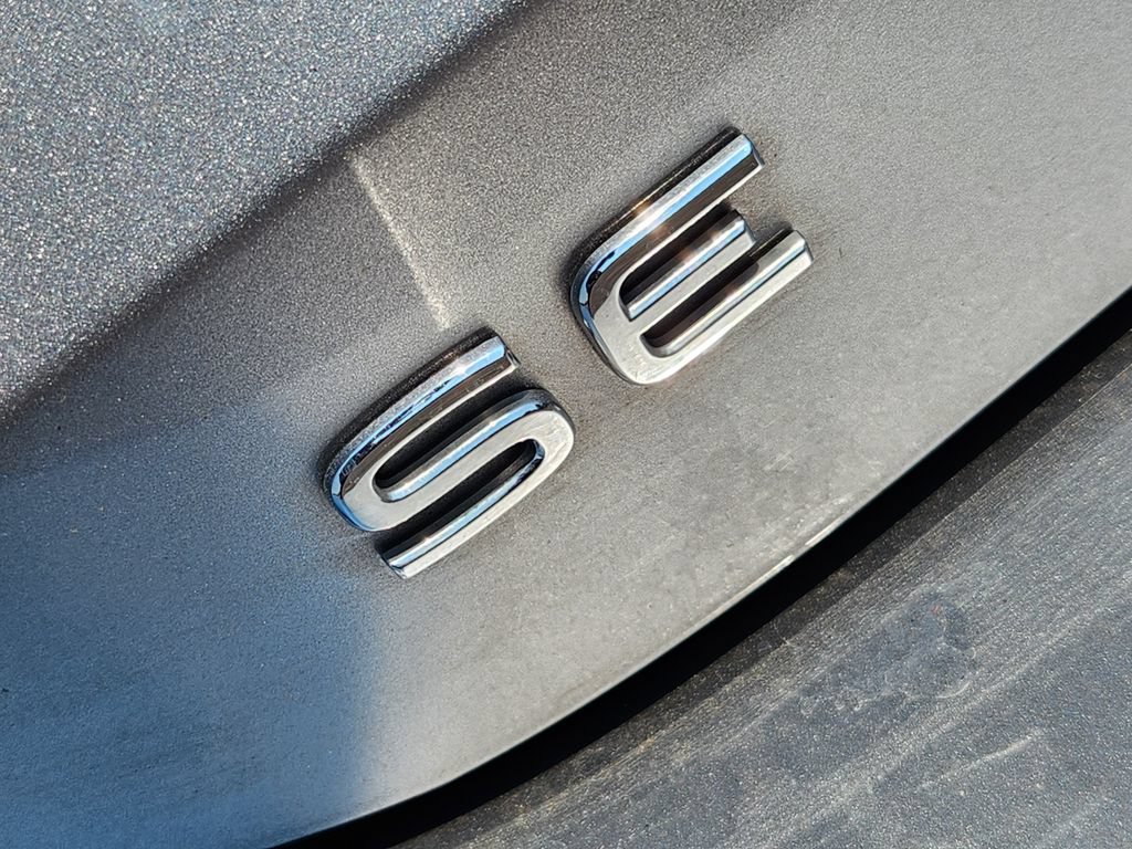 Certified 2026 Volkswagen Tiguan SE AWD/4WD image 8