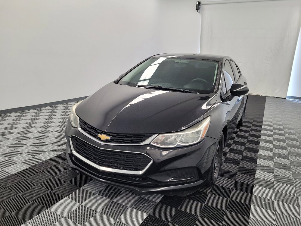 Used 2018 Chevrolet Cruze LS FWD image 15