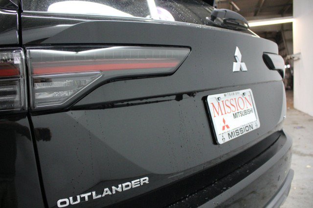 New 2026 Mitsubishi Outlander SE AWD/4WD image 4