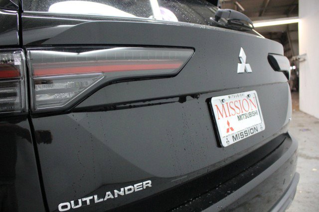 New 2026 Mitsubishi Outlander SE AWD/4WD image 4