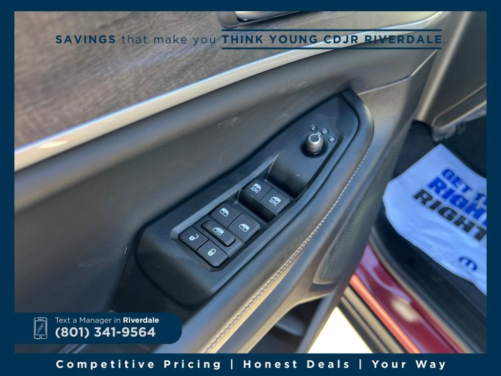 New 2026 Jeep Grand Cherokee Altitude image 11