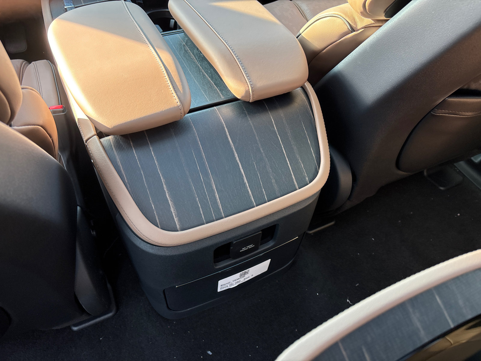 New 2027 Lincoln Navigator Black Label AWD/4WD image 32