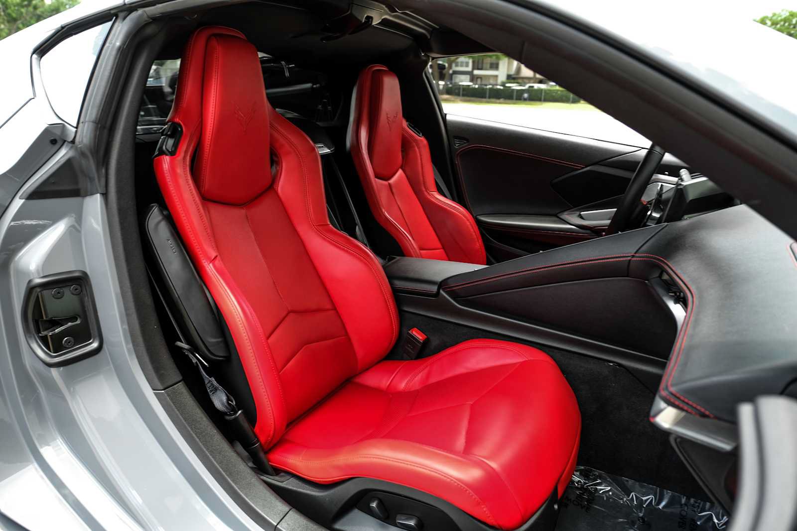 Used 2025 Chevrolet Corvette Z06 RWD image 30