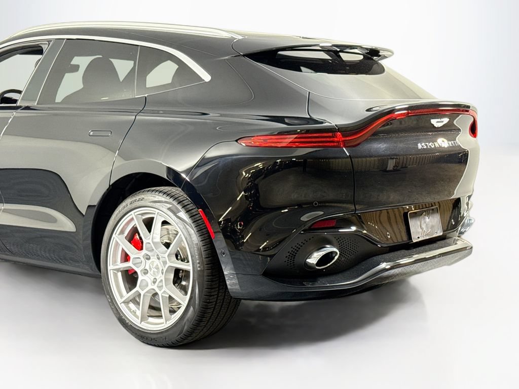Used 2024 Aston Martin DBX AWD/4WD image 25
