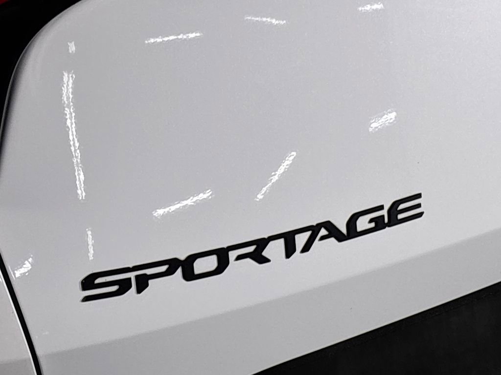 Used 2025 Kia Sportage X-Line image 25