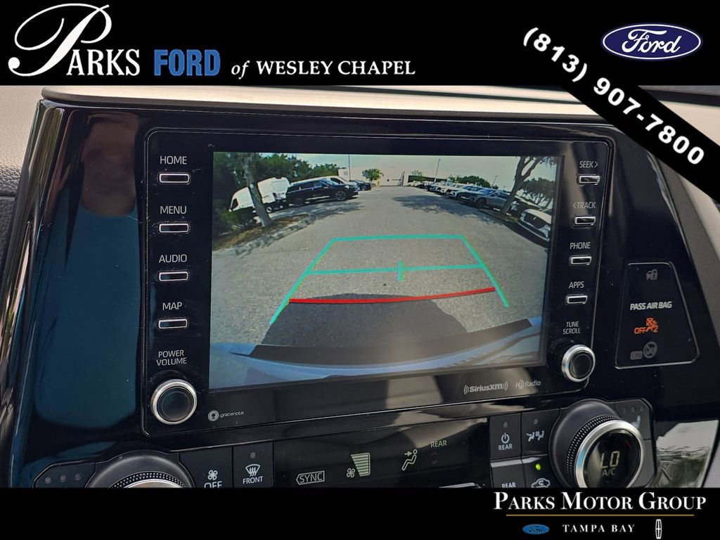 Used 2022 Toyota Highlander XLE FWD image 24