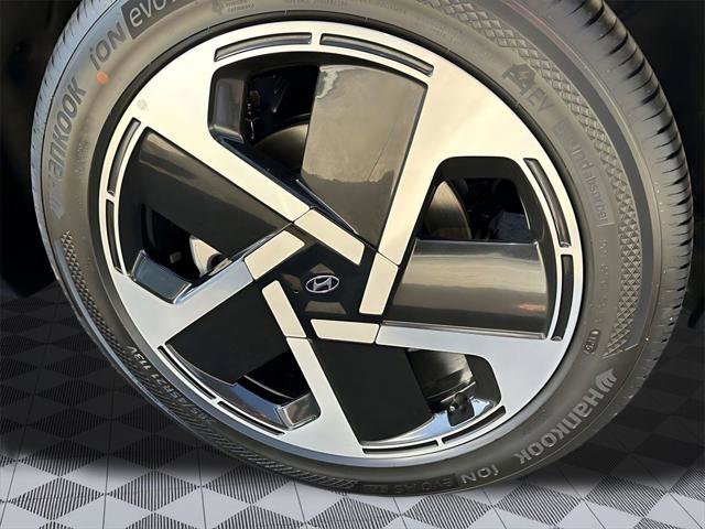 New 2026 Hyundai Ioniq 9 Limited image 9