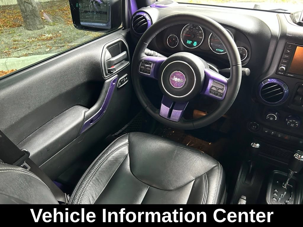 Used 2017 Jeep Wrangler Unlimited Rubicon w/ Connectivity Group AWD/4WD image 9